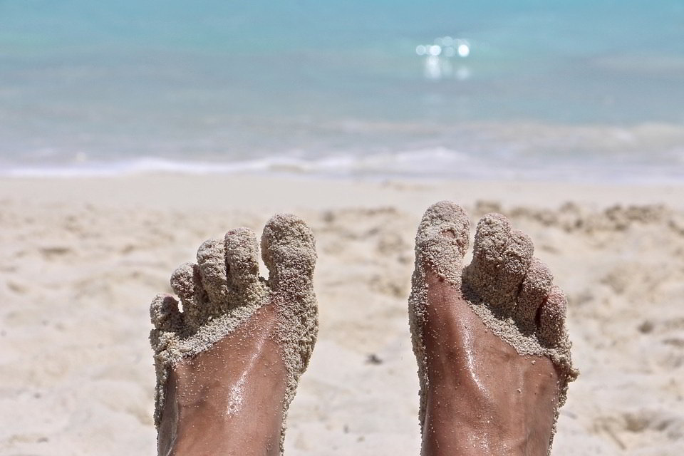 Cuidado de los pies en verano, ¡descálzate!